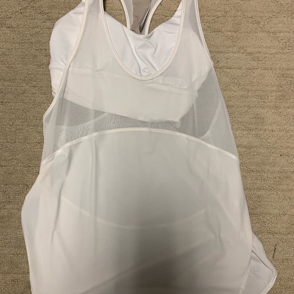 Athletic shirt
